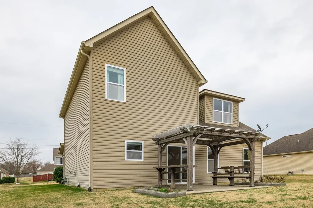 545 Callie Avenue Gallatin TN 37066