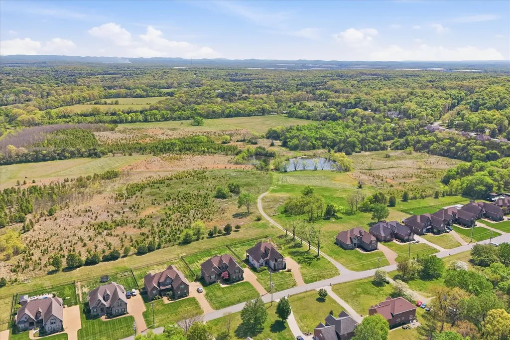 1033 Mires Road Mount Juliet TN 37122