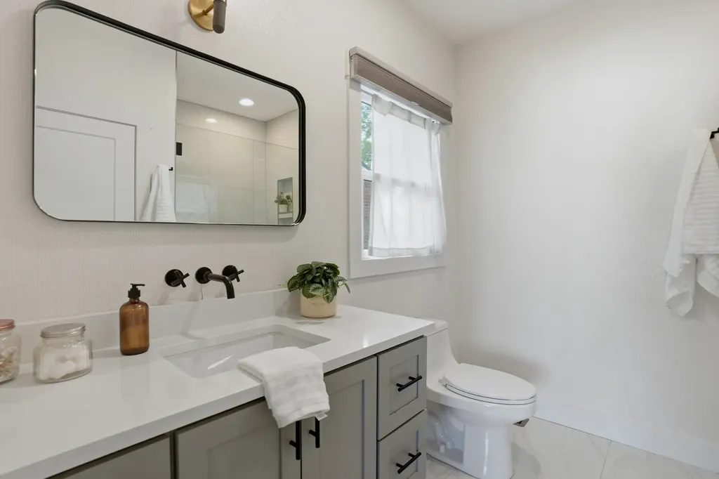 518 S 10th Street Nashville TN 37206