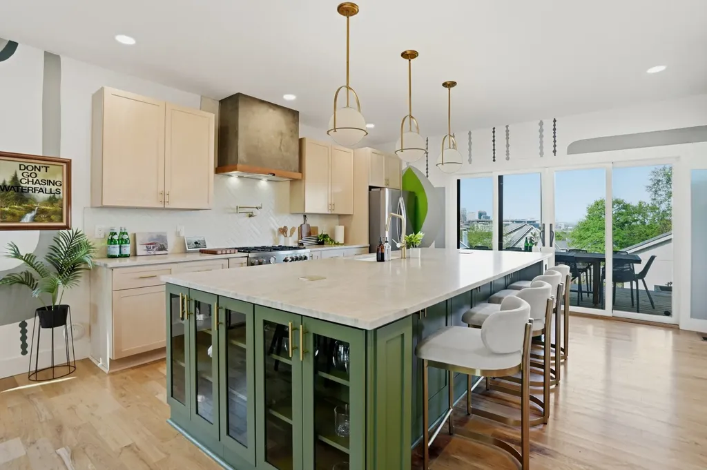 518 S 10th Street Nashville TN 37206