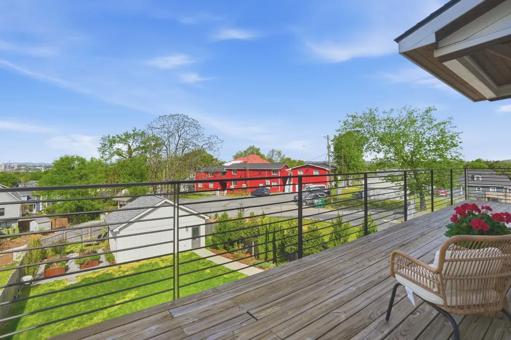 518 S 10th Street Nashville TN 37206