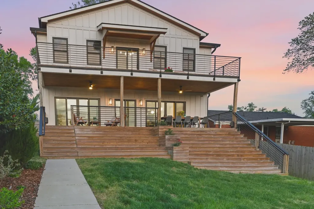 518 S 10th Street Nashville TN 37206