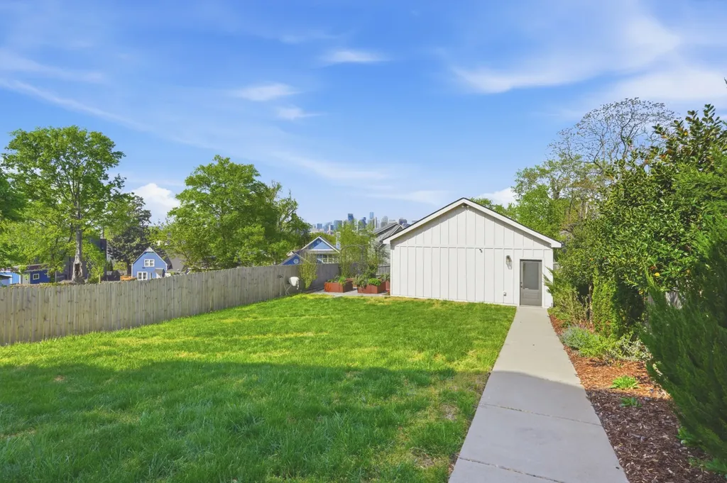 518 S 10th Street Nashville TN 37206