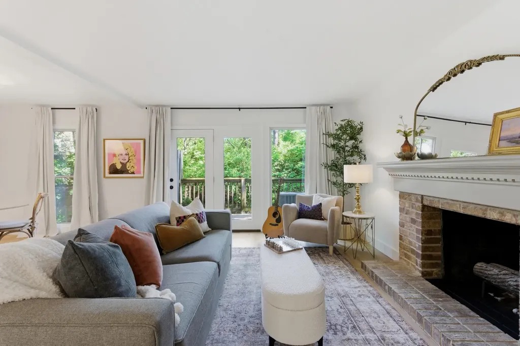 2116 Hobbs Road Nashville TN 37215