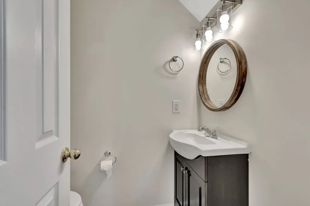 3395 Harpeth Springs Drive Nashville TN 37221