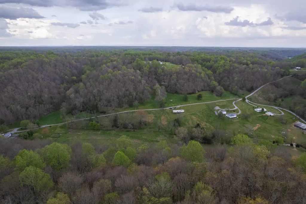 109 Creek Bend Lane Manchester TN 37355
