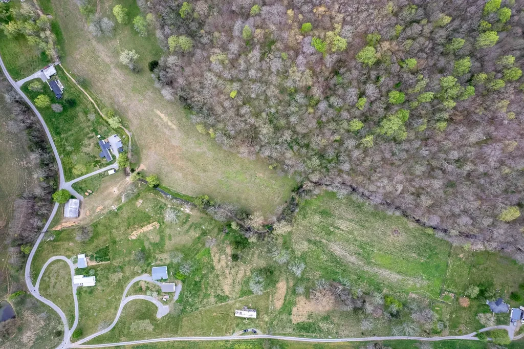 109 Creek Bend Lane Manchester TN 37355