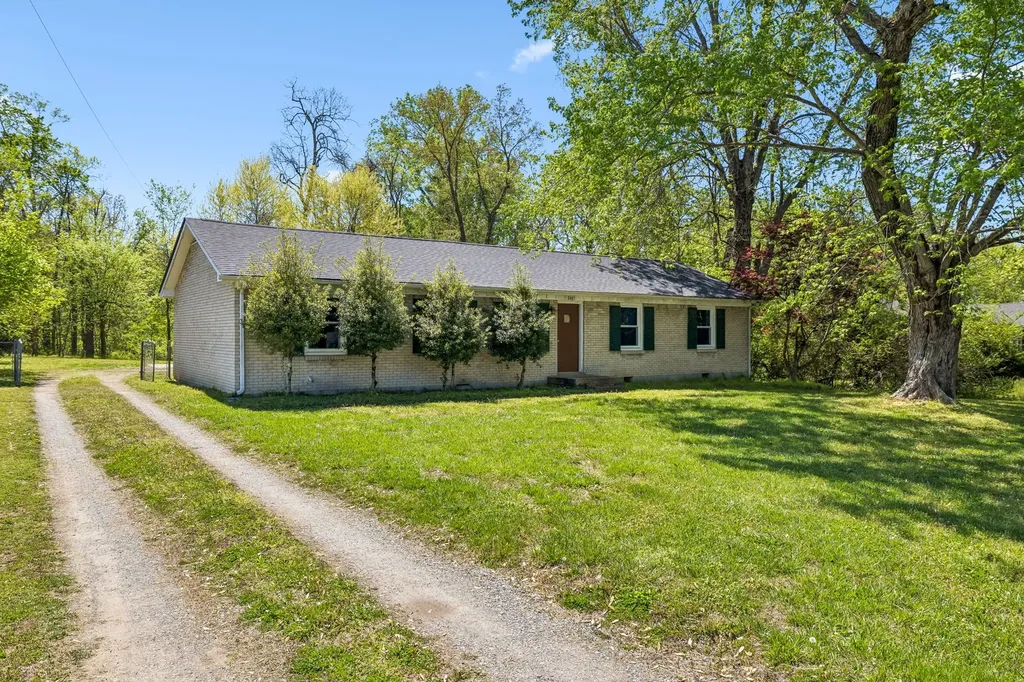 248 Pine Mountain Road Clarksville TN 37042