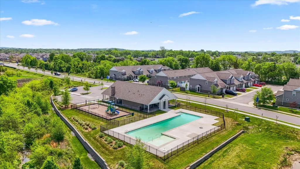 324 Whisper Wood Way Lebanon TN 37087