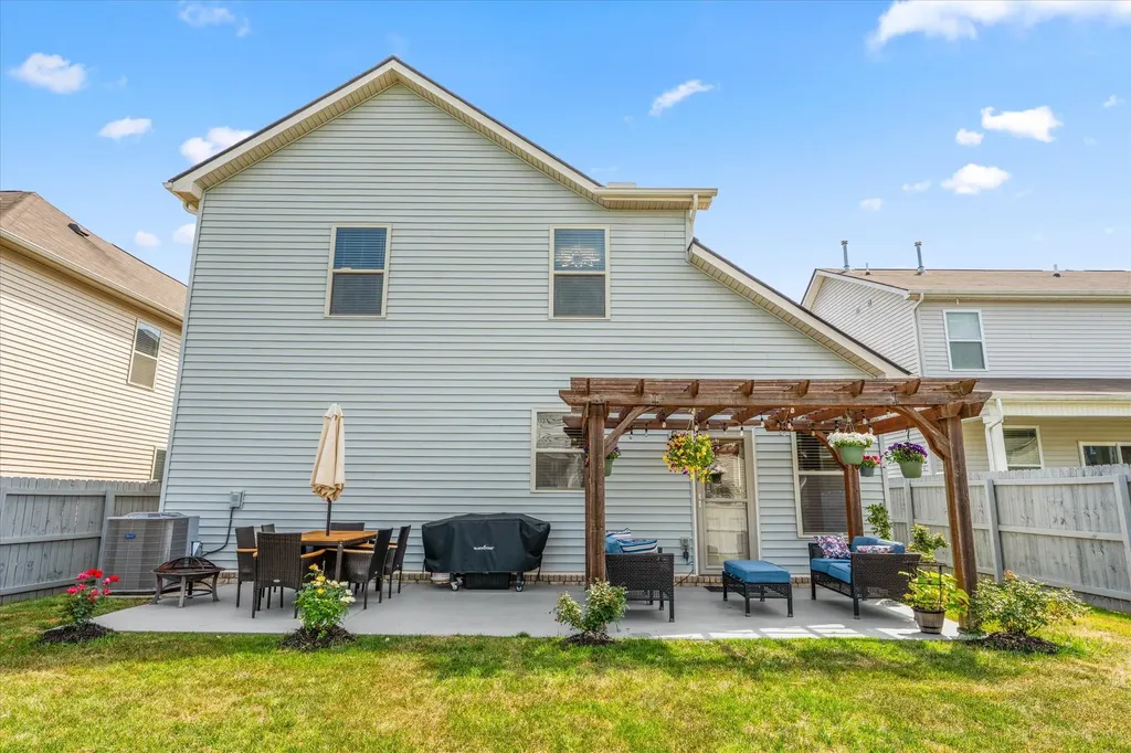 324 Whisper Wood Way Lebanon TN 37087