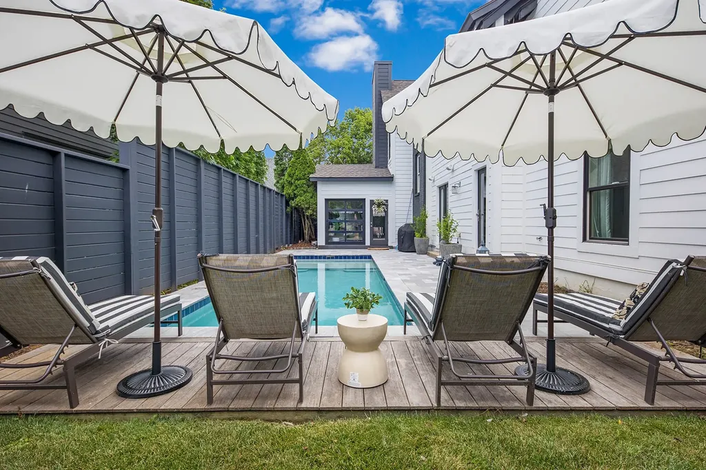 1017 Halcyon Avenue Nashville TN 37204