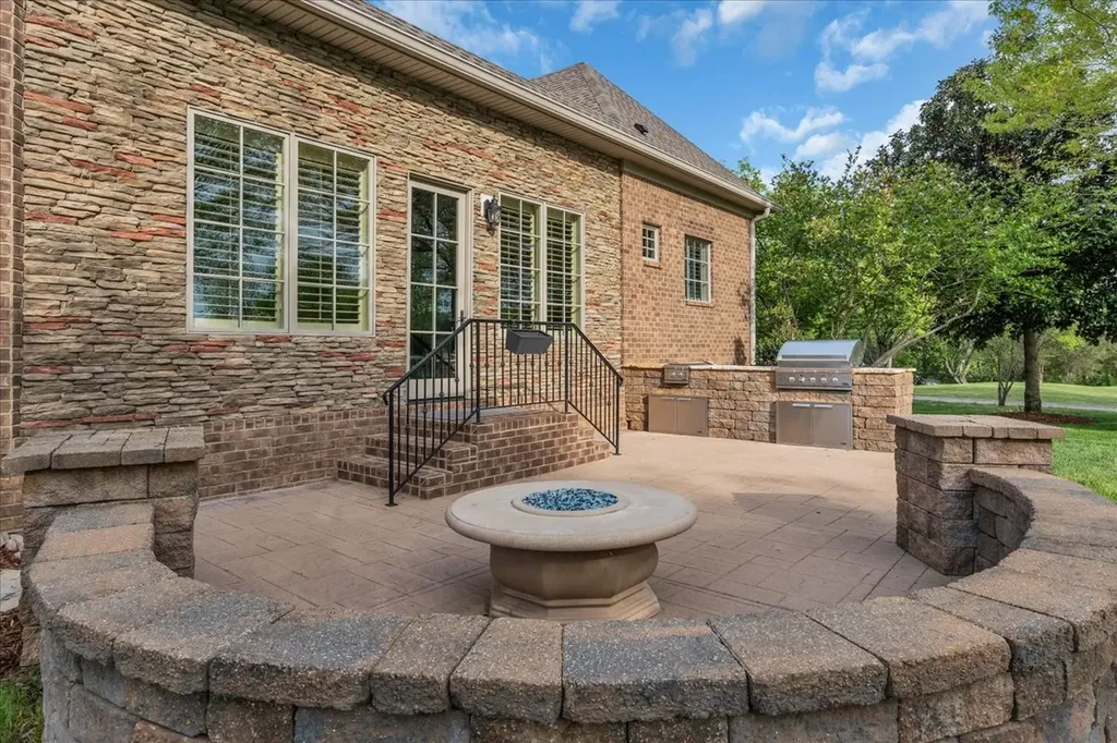 1055 Litchfield Place Gallatin TN 37066