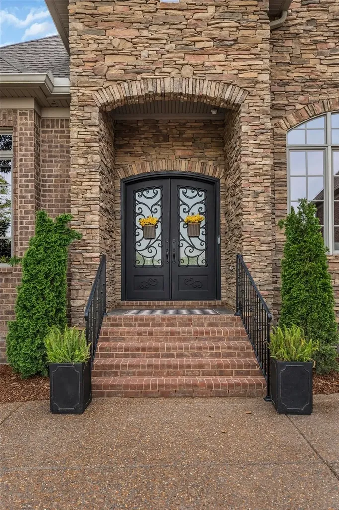 1055 Litchfield Place Gallatin TN 37066