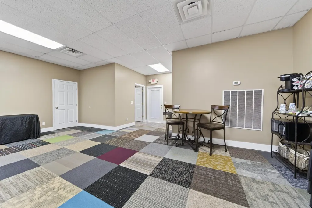 4979B Lebanon Pike Old Hickory TN 37138