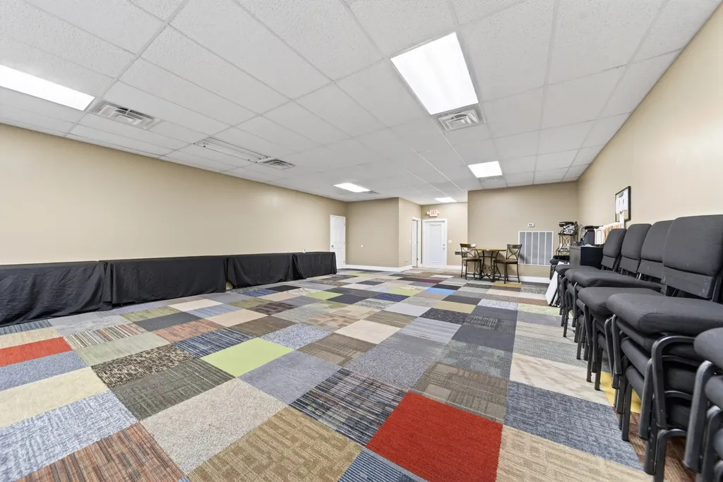 4979B Lebanon Pike Old Hickory TN 37138