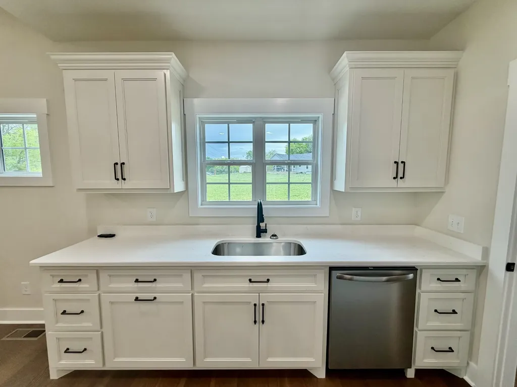 909 Hickory Street Lawrenceburg TN 38464