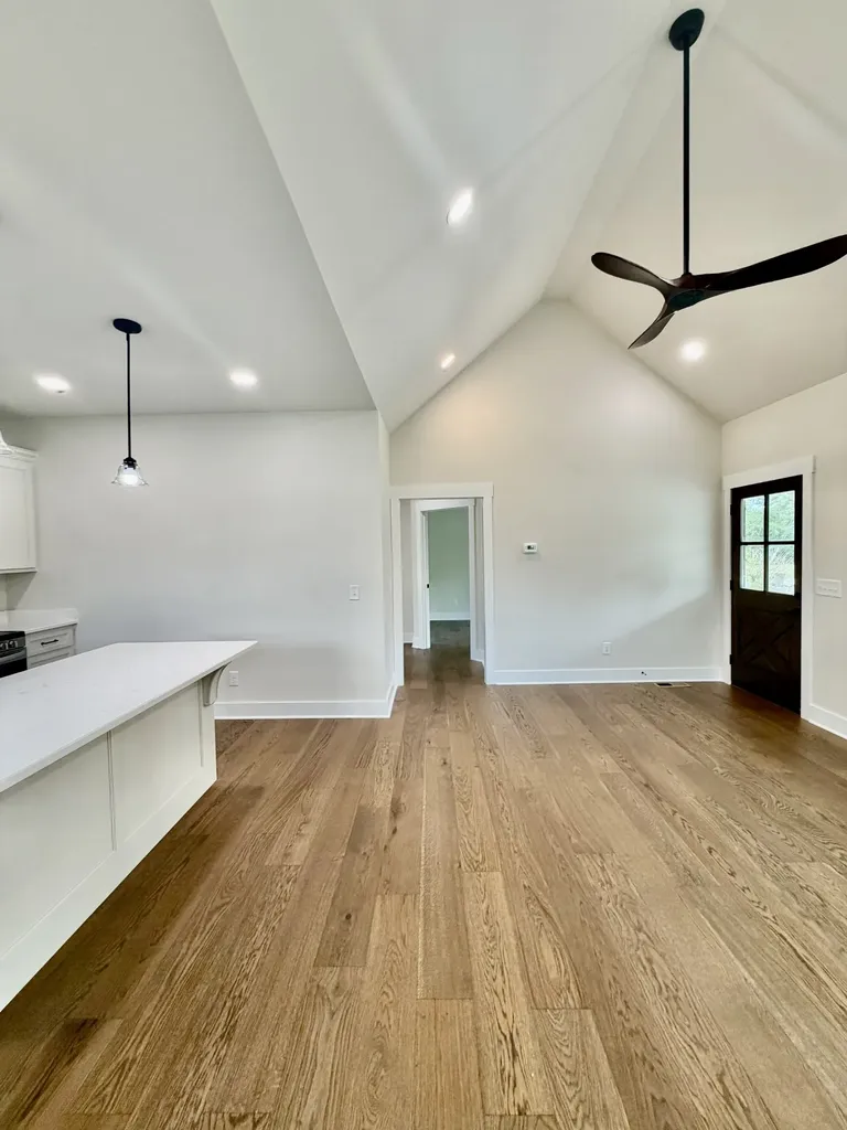 909 Hickory Street Lawrenceburg TN 38464