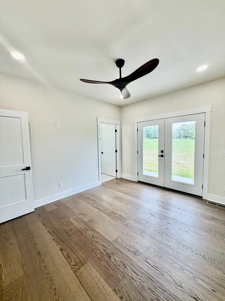 909 Hickory Street Lawrenceburg TN 38464