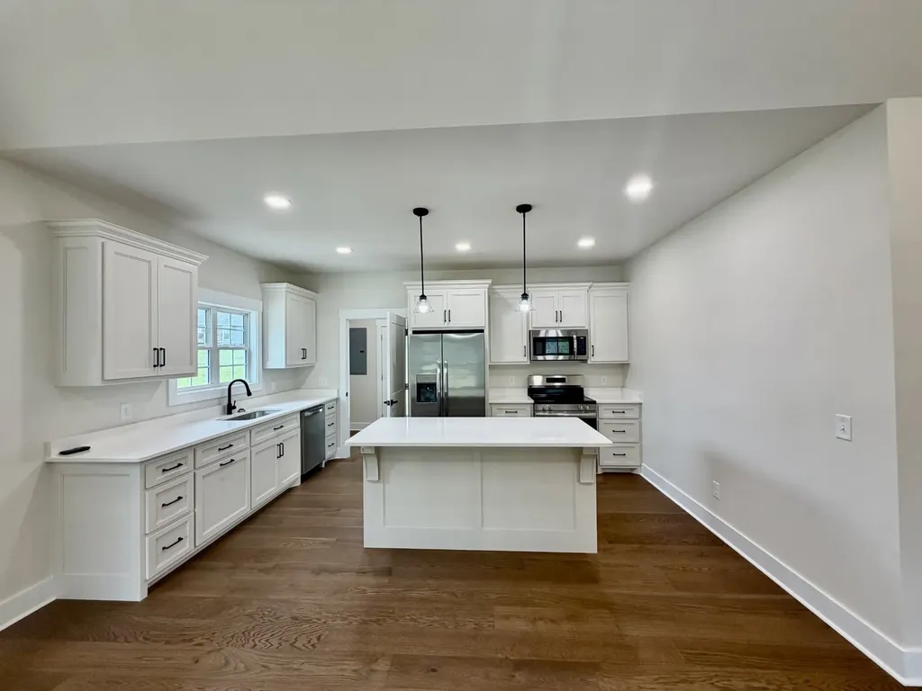 909 Hickory Street Lawrenceburg TN 38464