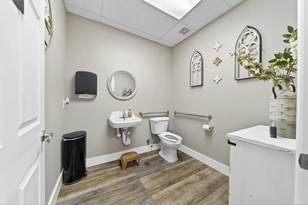 4979A Lebanon Pike Old Hickory TN 37138