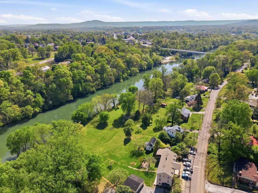 212 Westwood Drive Mcminnville TN 37110