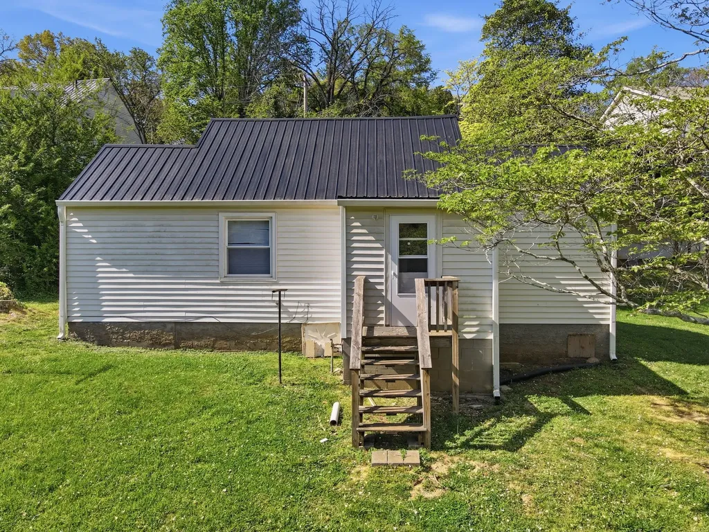 212 Westwood Drive Mcminnville TN 37110