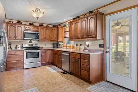48 Hill Road Big Sandy TN 38221