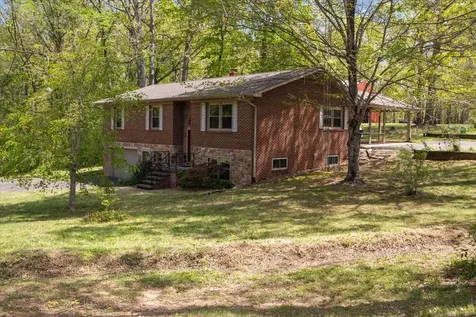 48 Hill Road Big Sandy TN 38221