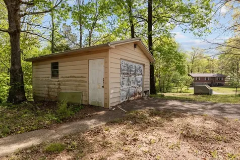 48 Hill Road Big Sandy TN 38221