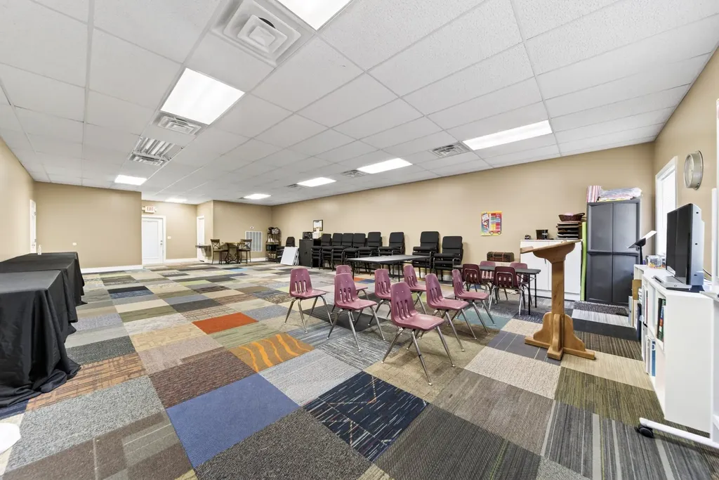 4979 Lebanon Pike Old Hickory TN 37138
