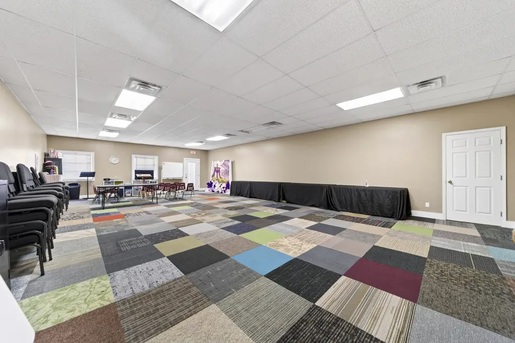 4979 Lebanon Pike Old Hickory TN 37138