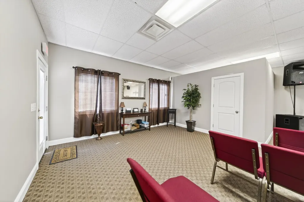 4979 Lebanon Pike Old Hickory TN 37138