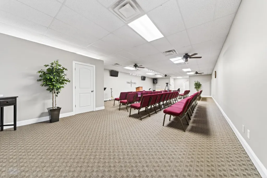 4979 Lebanon Pike Old Hickory TN 37138