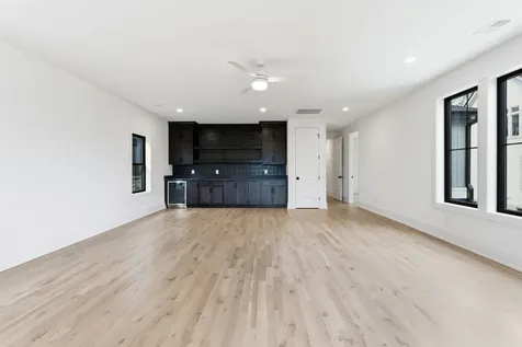 1523 Graybar Lane Nashville TN 37215