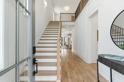 1523 Graybar Lane Nashville TN 37215