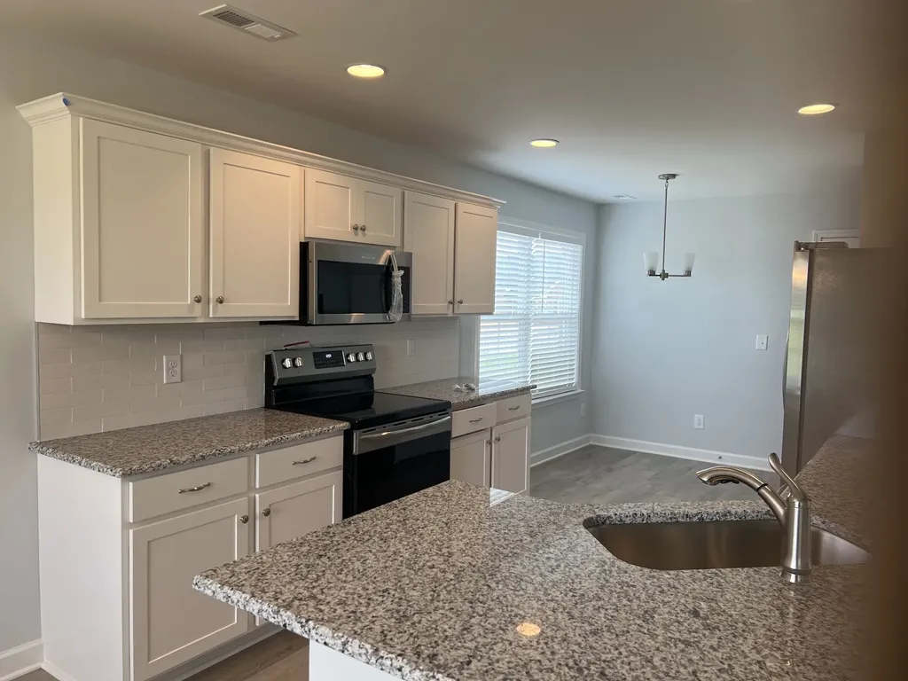 3361 Curie Circle Christiana TN 37037