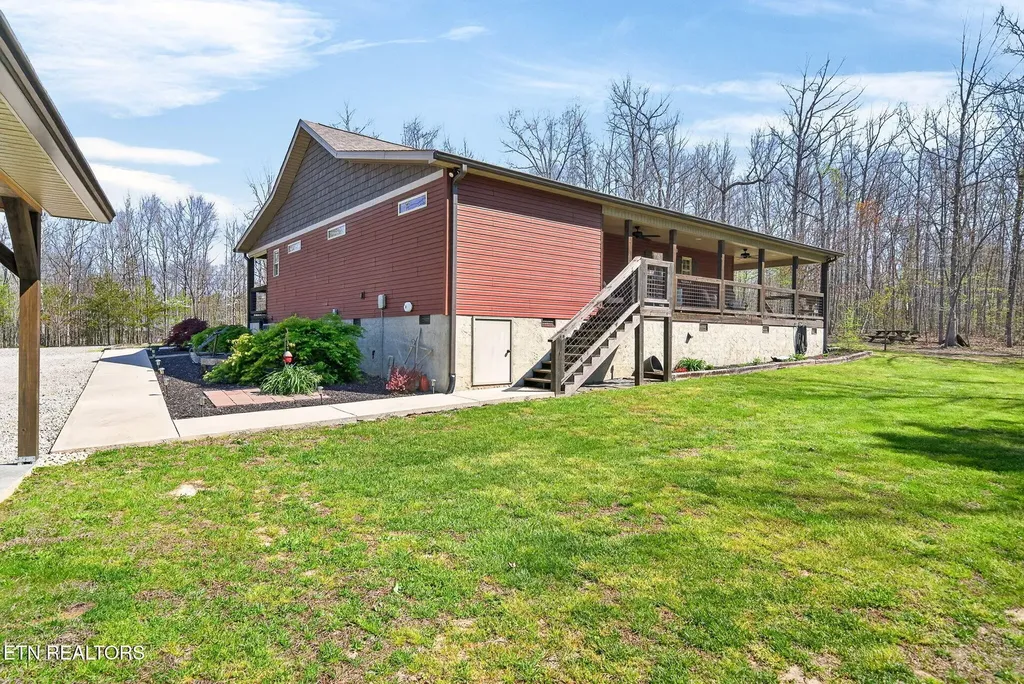 247 Hayden Lane Grimsley TN 38565