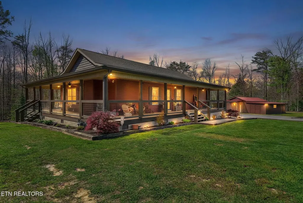 247 Hayden Lane Grimsley TN 38565