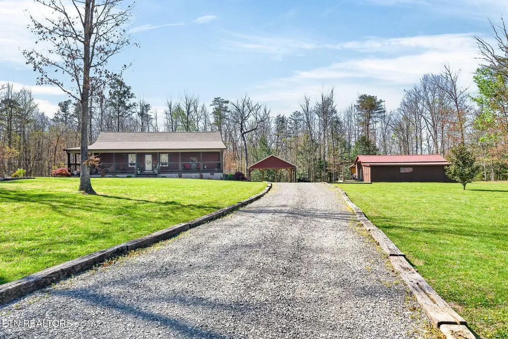 247 Hayden Lane Grimsley TN 38565