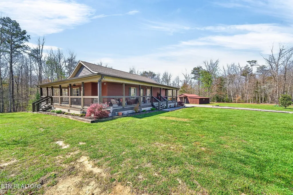 247 Hayden Lane Grimsley TN 38565