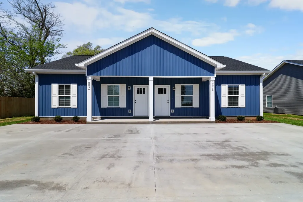 1003 Oak Street Portland TN 37148