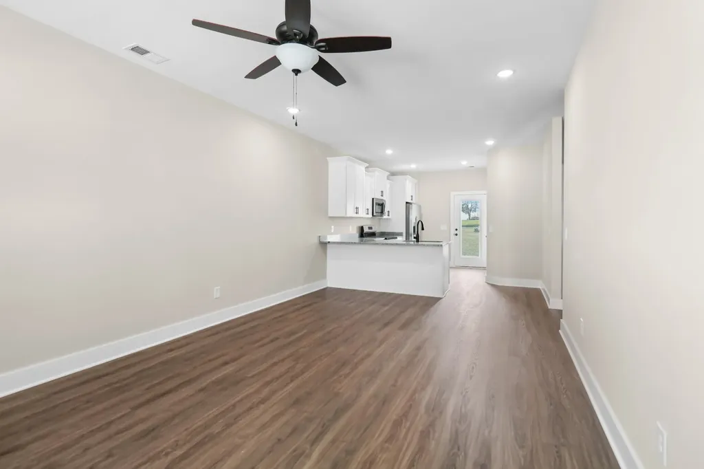 1003 Oak Street Portland TN 37148