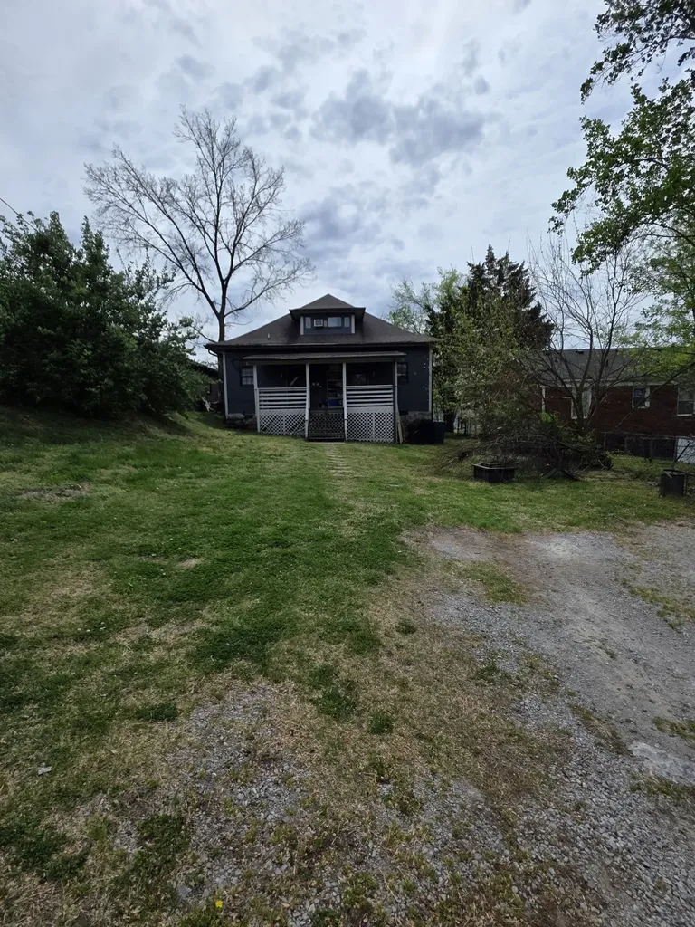 1507 Russell Street Nashville TN 37206