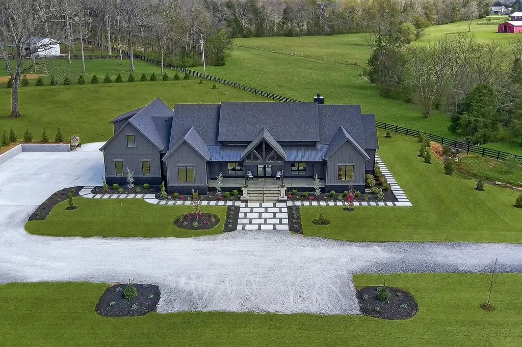 5710 Lunns Store Road Chapel Hill TN 37034