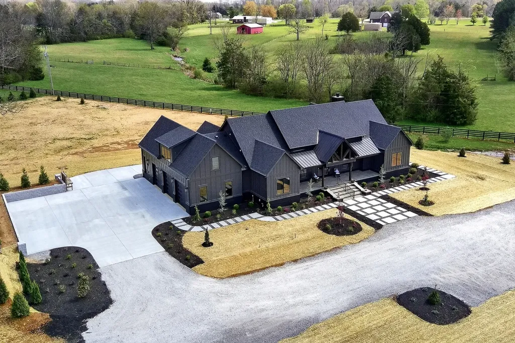 5710 Lunns Store Road Chapel Hill TN 37034