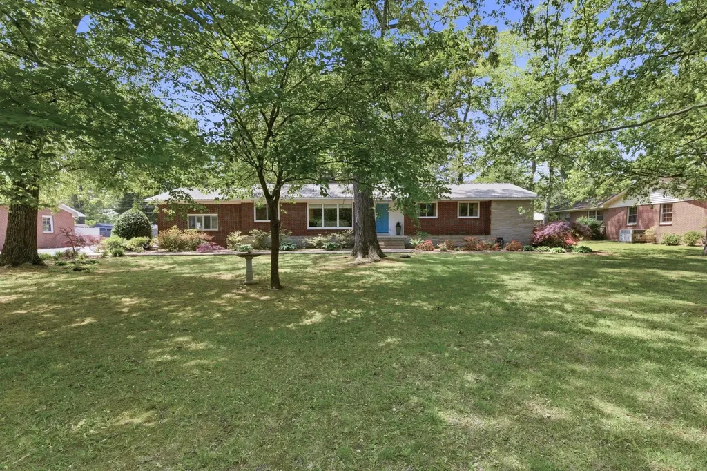 105 Westwood Drive Tullahoma TN 37388