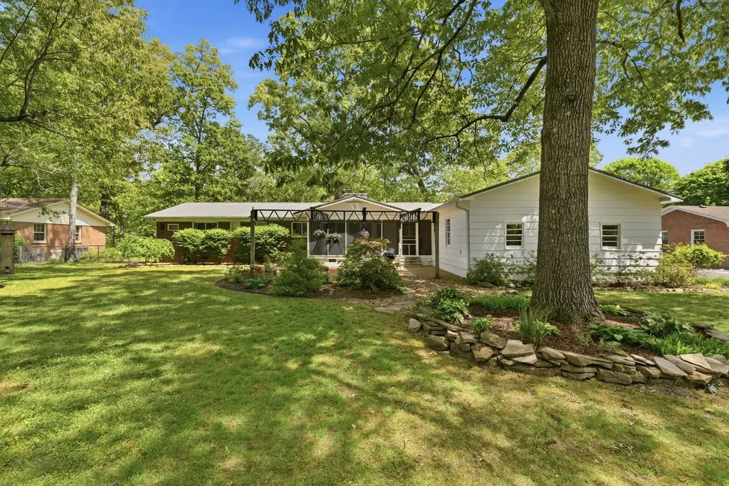 105 Westwood Drive Tullahoma TN 37388