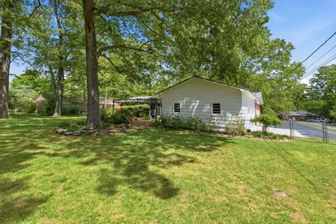 105 Westwood Drive Tullahoma TN 37388