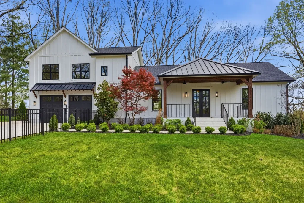 8811 Old Charlotte Pike Pegram TN 37143