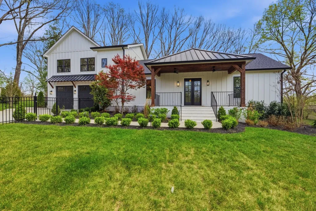 8811 Old Charlotte Pike Pegram TN 37143